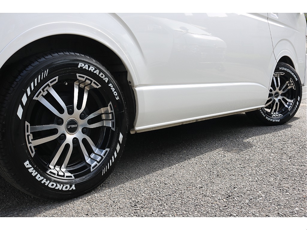 DELE02 17インチアルミ×ヨコハマパラダタイヤ！