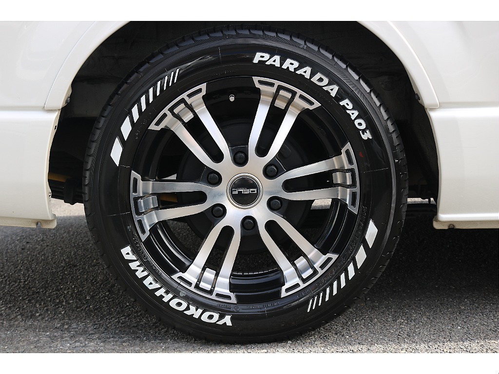 DELE02 17インチアルミ×ヨコハマパラダタイヤ！