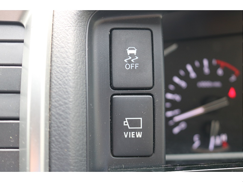 トラクションコントロール、パノラミックビューモニター！