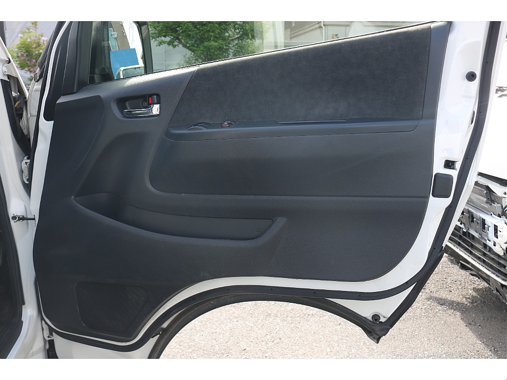 ドア内張りも綺麗です！