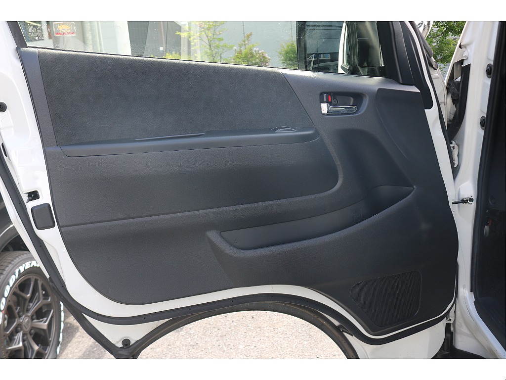 ハイエース調布店までお問い合わせお待ちしております！