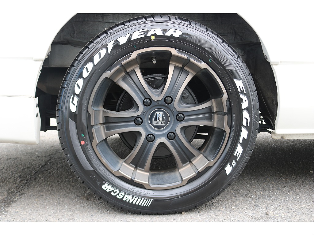 新品グッドイヤーナスカータイヤ×ディープス17インチアルミ！