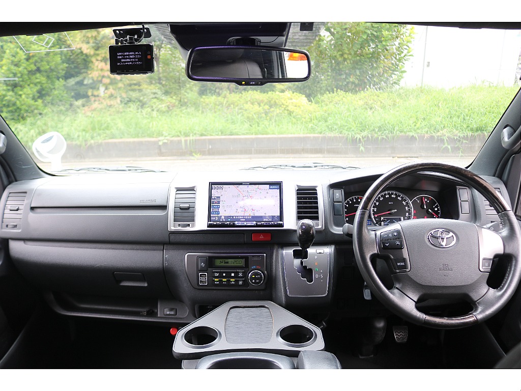 トヨタ&nbsp;ハイエースバン&nbsp;5D2.0スーパーGLダークプライムⅡロング&nbsp;下取り直販 ワンオーナー車&nbsp;東京都の詳細画像&nbsp;その4