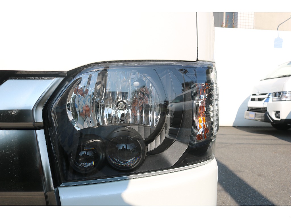 LEDヘッドライト！インナーブラック施工！