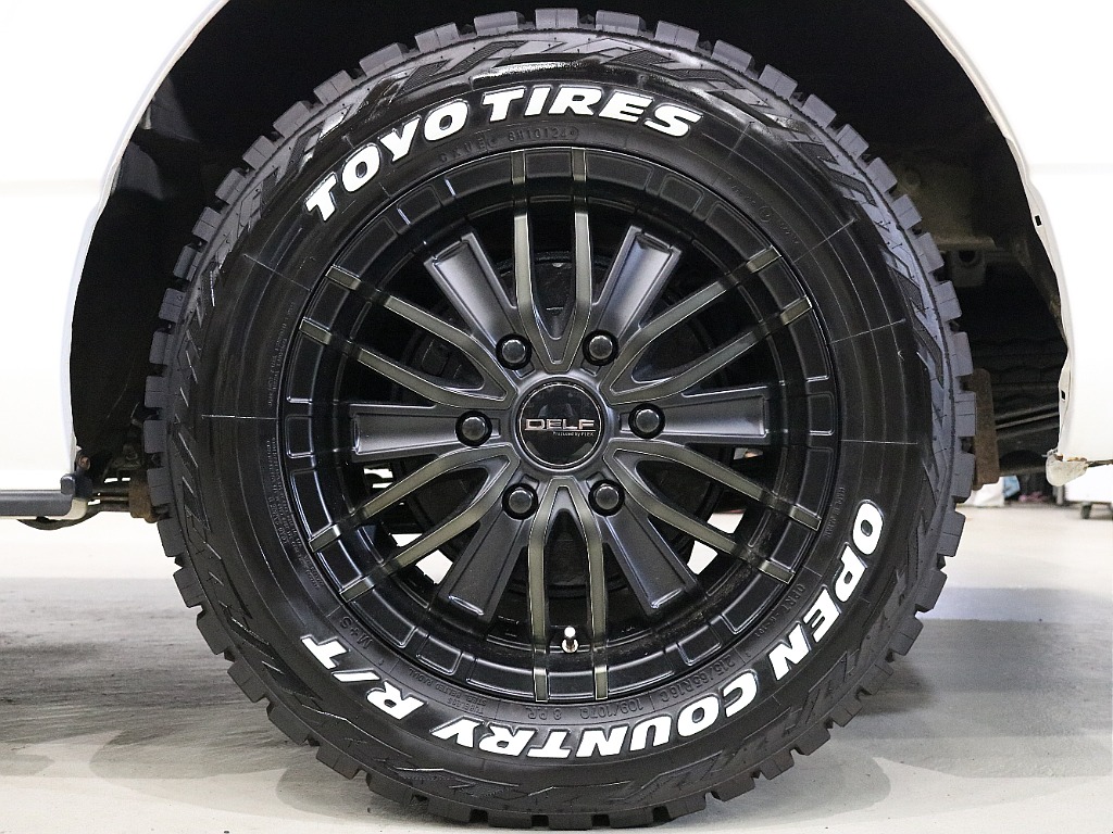 トヨタ ハイエースバン 5D2.8DTスーパーGLダークプライムL 4WD  愛知県の詳細画像 その20