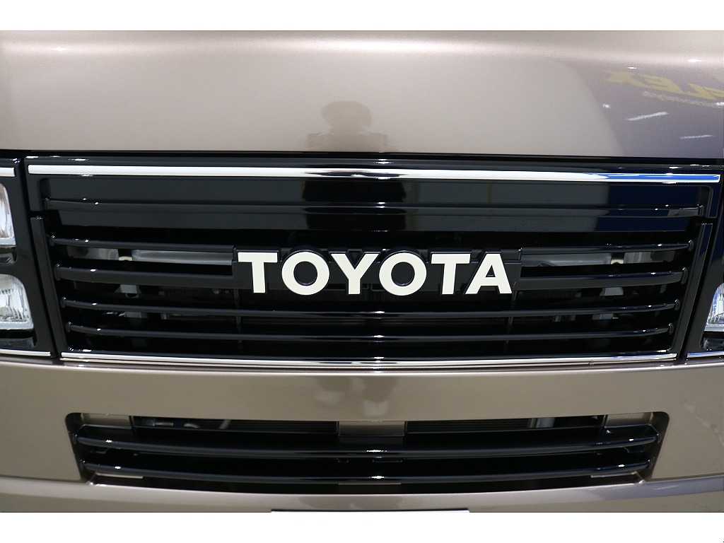 トヨタ ハイエースバン(34枚目)