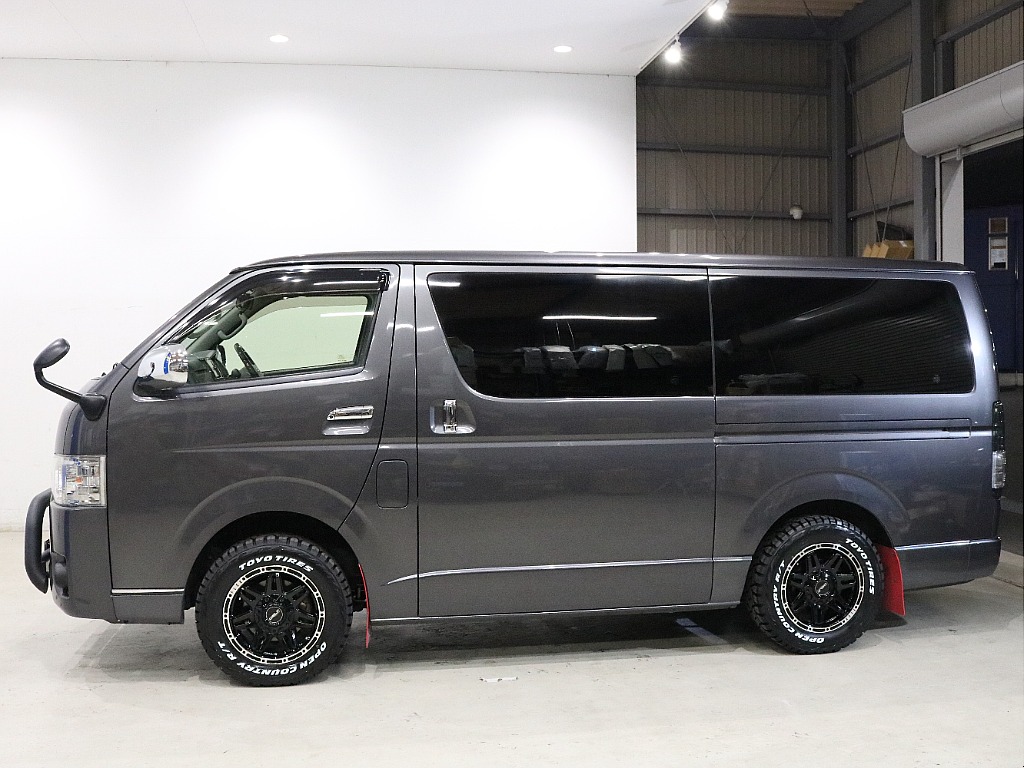 トヨタ ハイエースバン(24枚目)