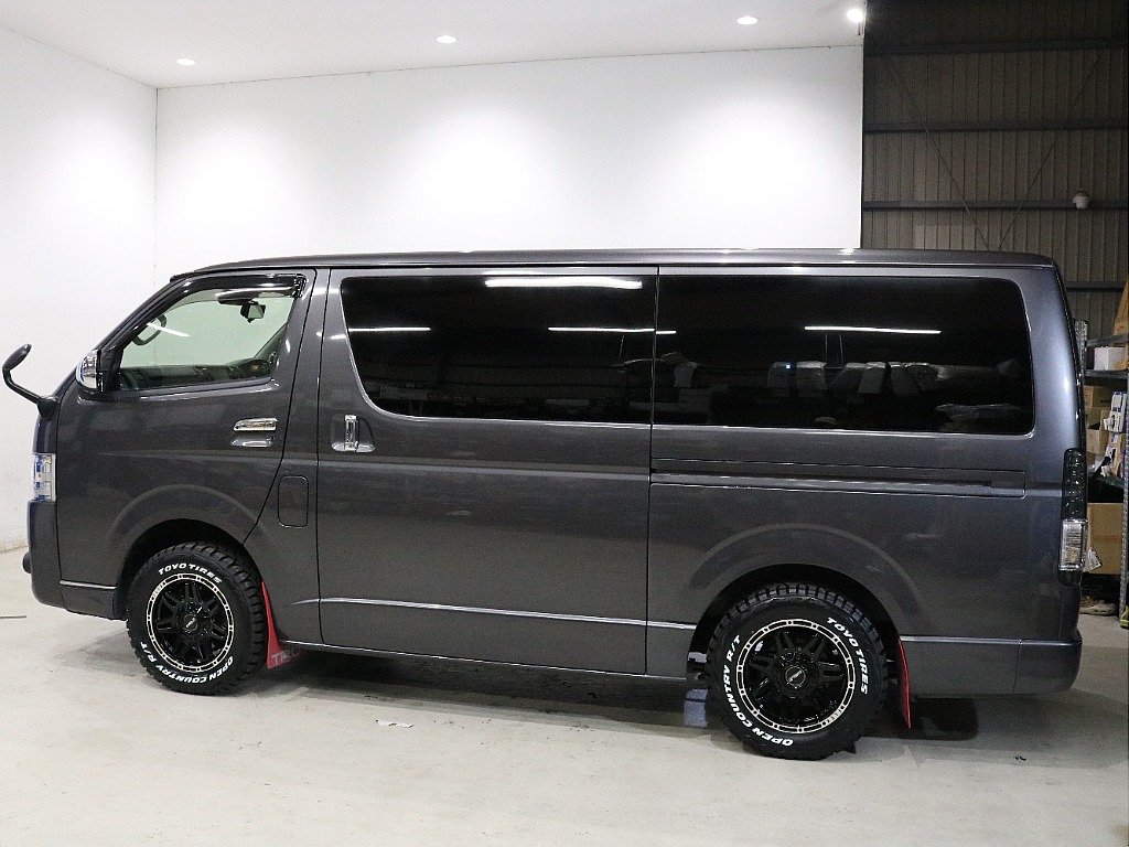 トヨタ ハイエースバン(25枚目)