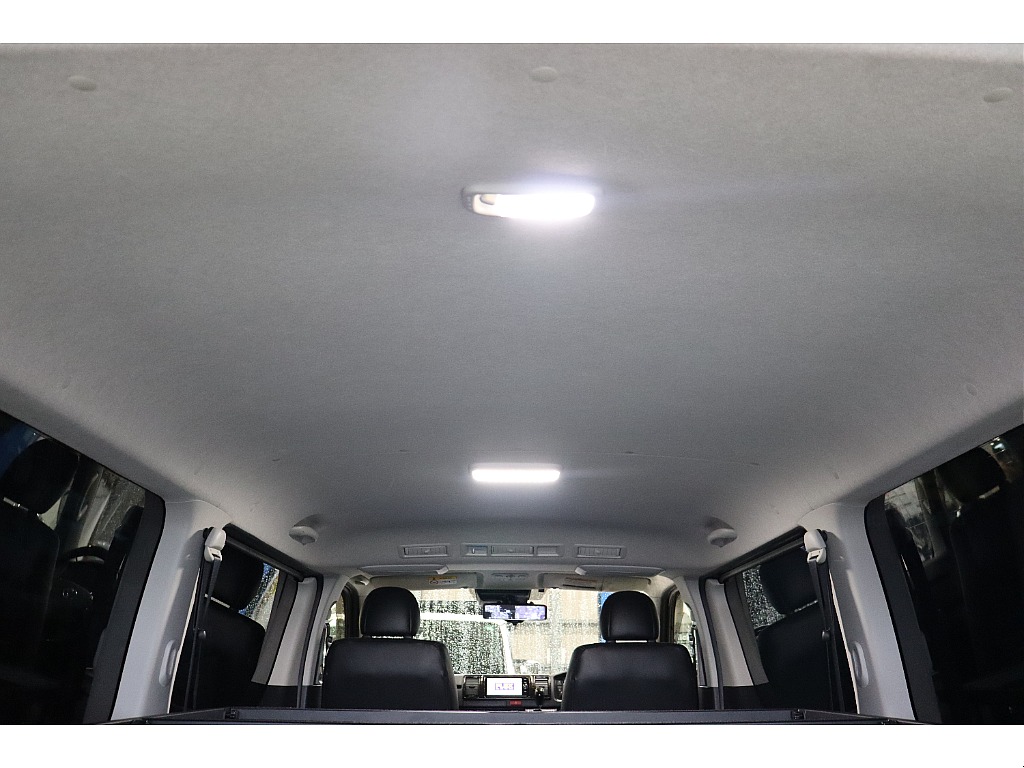 トヨタ ハイエースバン(39枚目)