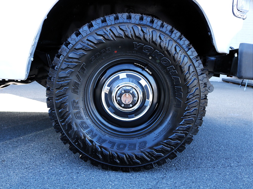 トヨタ ランドクルーザー60(3枚目)