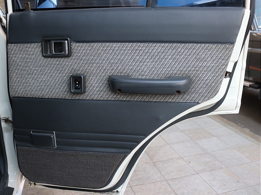 トヨタ ランドクルーザー60(37枚目)