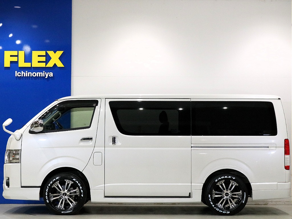 トヨタ ハイエースバン(9枚目)