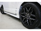 トヨタ ハイエースバン(4枚目)