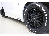 トヨタ ハイエースバン(4枚目)