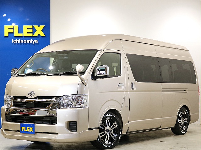 ハイエース 2.7 グランドキャビン ファインテックツアラー 4WD