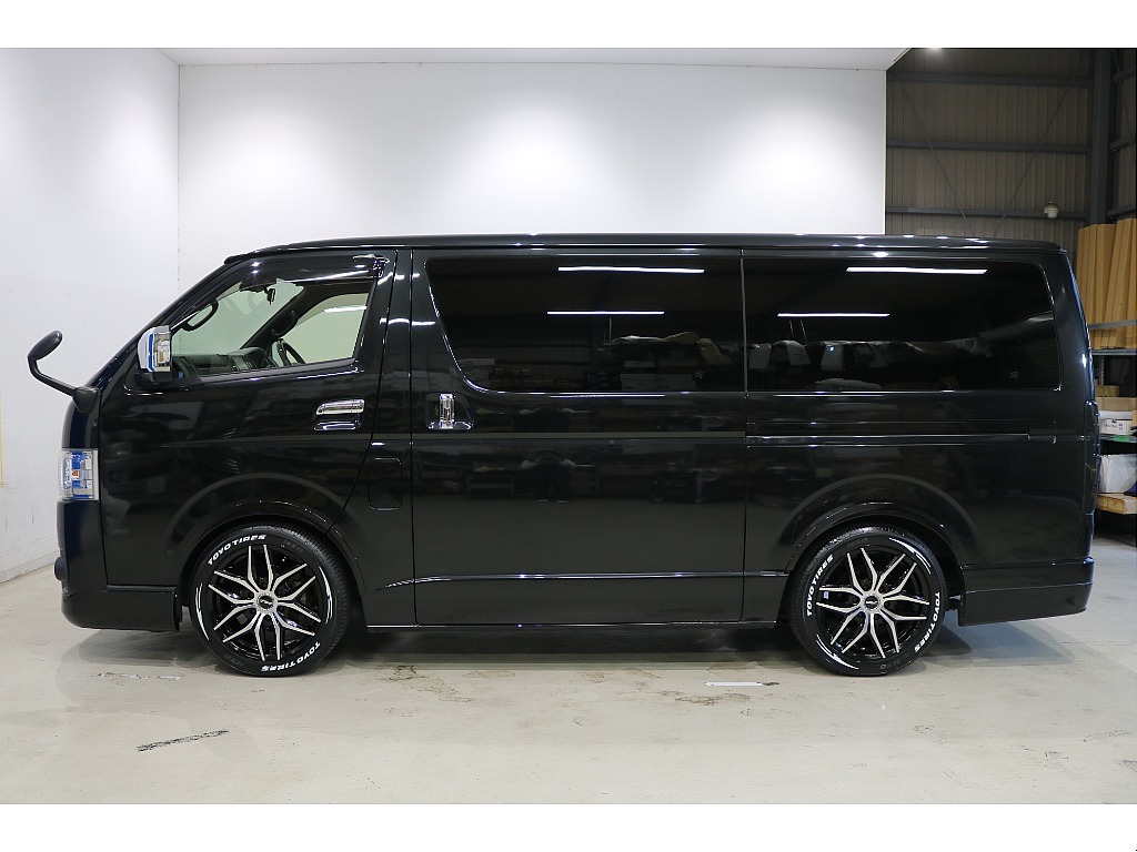 トヨタ ハイエースバン(23枚目)