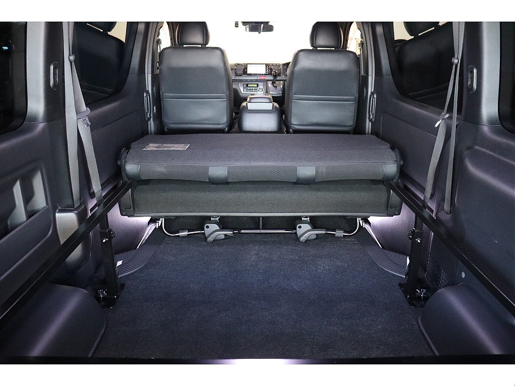 トヨタ ハイエースバン(34枚目)