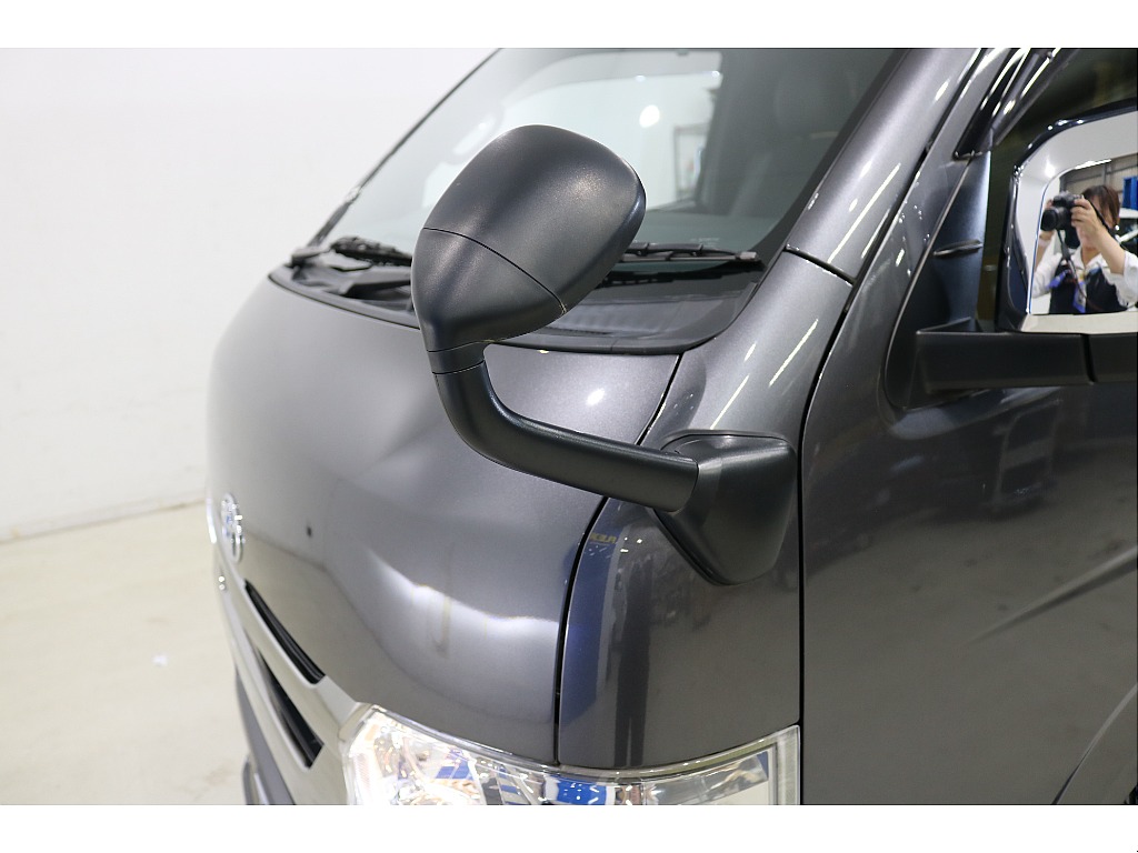 トヨタ ハイエースバン(28枚目)