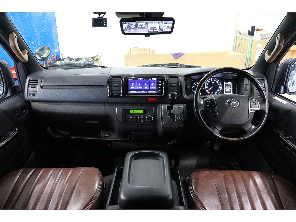 トヨタ ハイエースバン(12枚目)