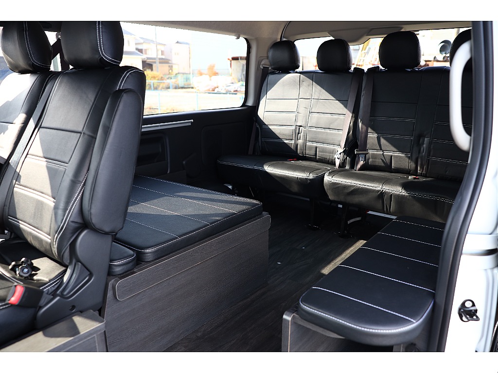 トヨタ ハイエース(8枚目)