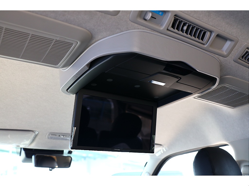 トヨタ ハイエース(10枚目)