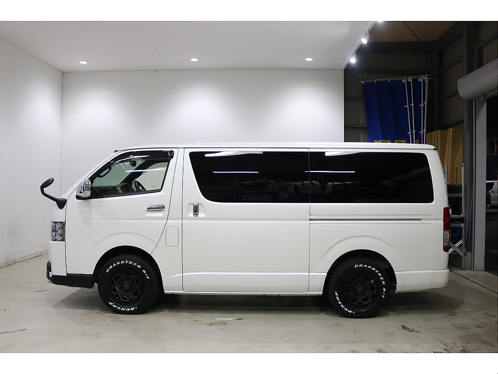 トヨタ ハイエースバン(23枚目)