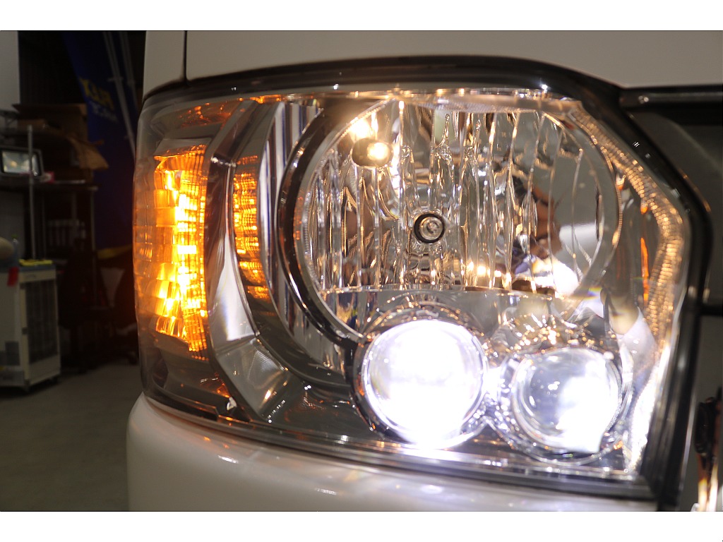 トヨタ ハイエースバン(28枚目)