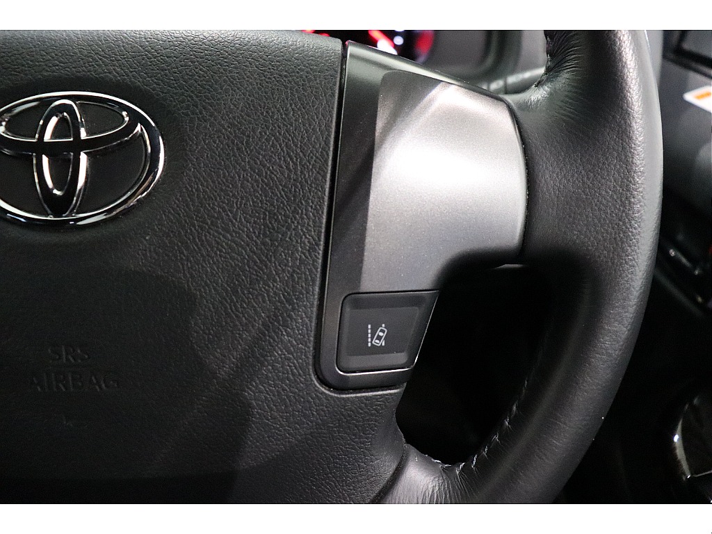 トヨタ ハイエースバン(34枚目)