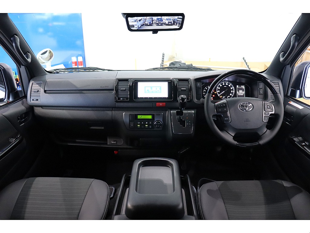 トヨタ ハイエースバン(12枚目)