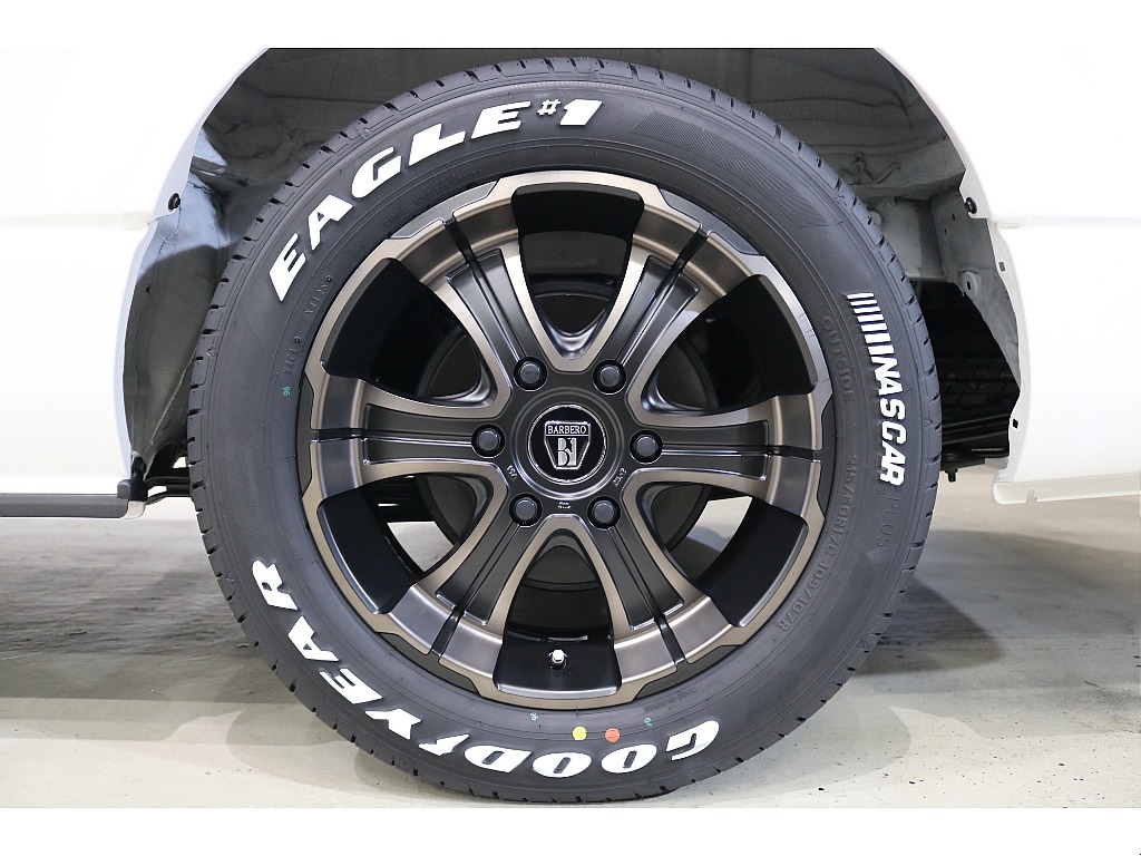 トヨタ ハイエースバン(20枚目)