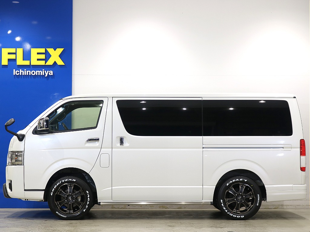 トヨタ ハイエースバン(15枚目)