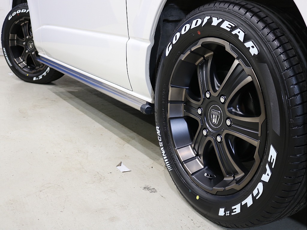 トヨタ ハイエースバン(18枚目)