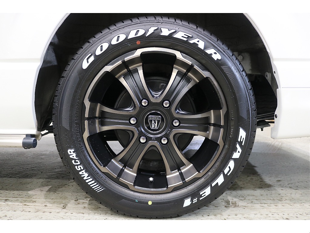 トヨタ ハイエースバン(19枚目)