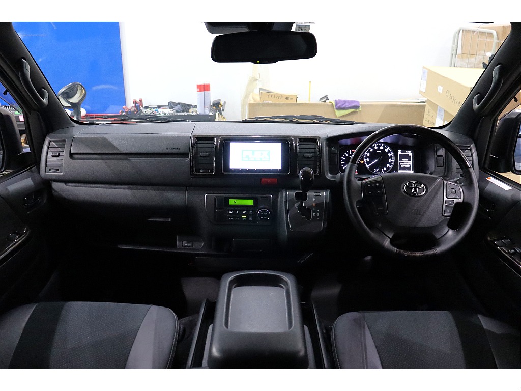 トヨタ ハイエースバン(12枚目)