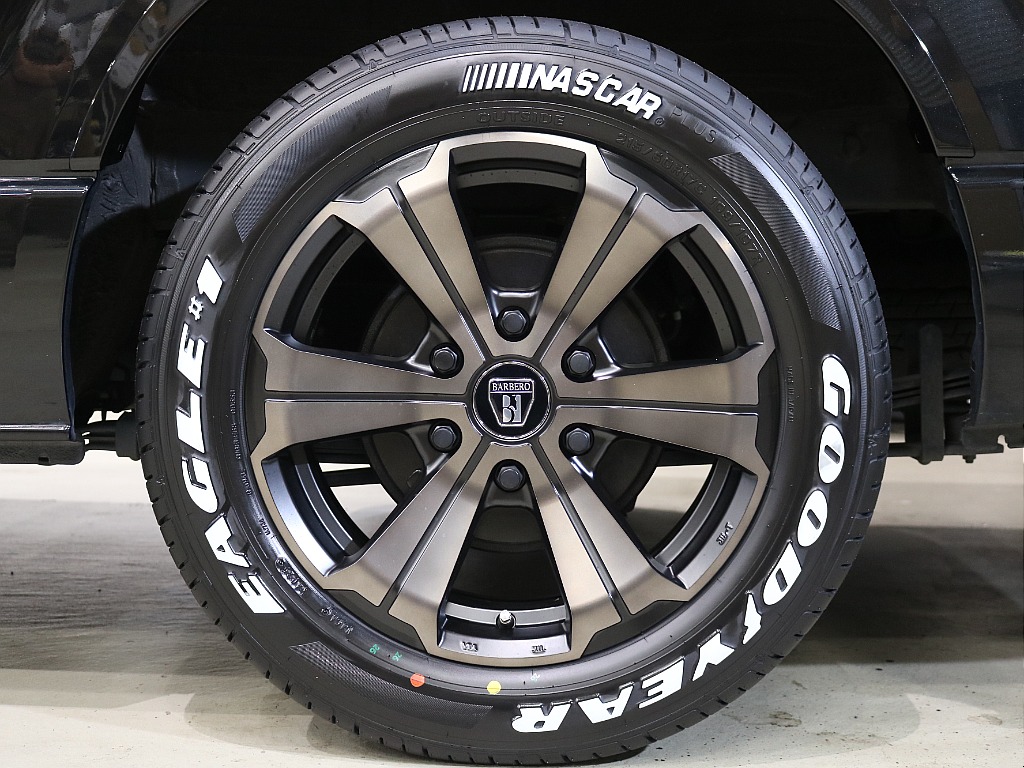 トヨタ ハイエースバン(20枚目)