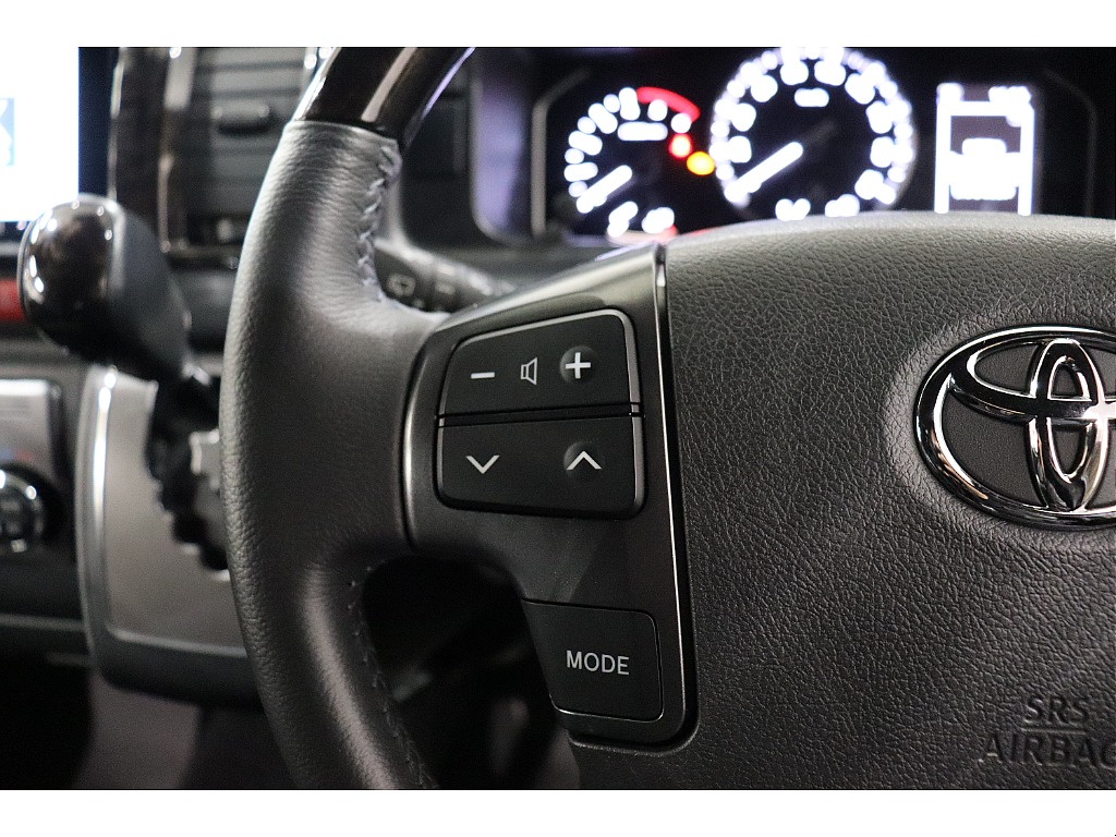 トヨタ ハイエースバン(36枚目)