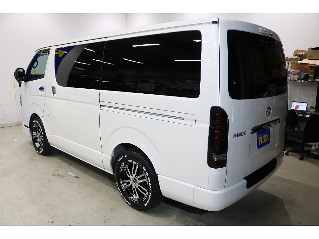 トヨタ ハイエースバン(24枚目)