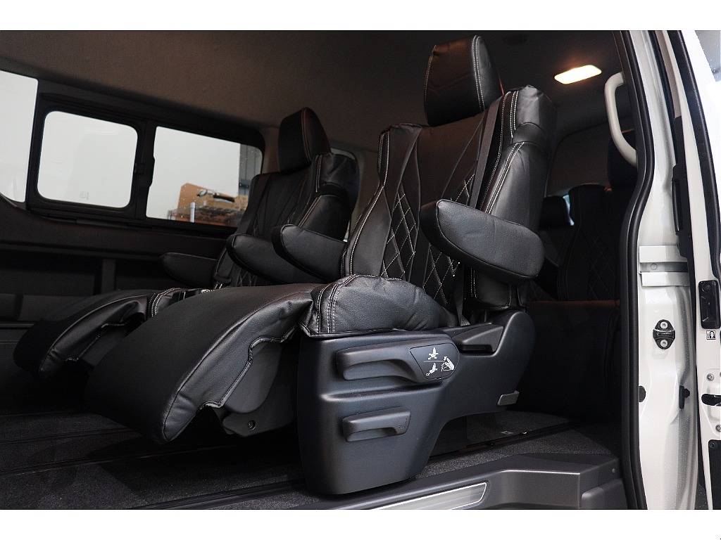 トヨタ ハイエース(18枚目)