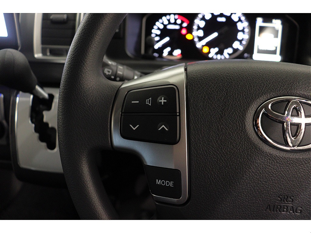 トヨタ ハイエース(34枚目)