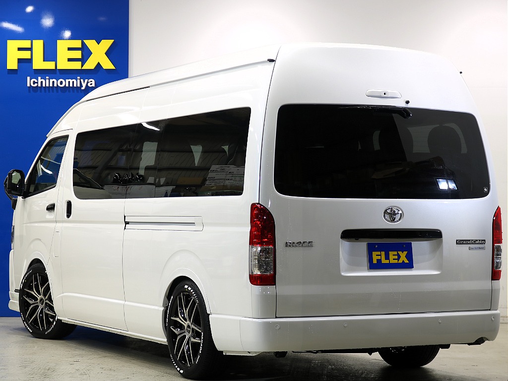 トヨタ ハイエース(7枚目)