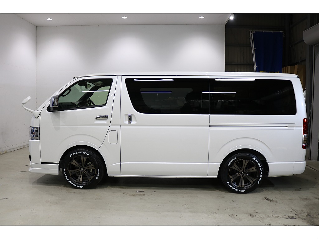 トヨタ ハイエースバン(24枚目)