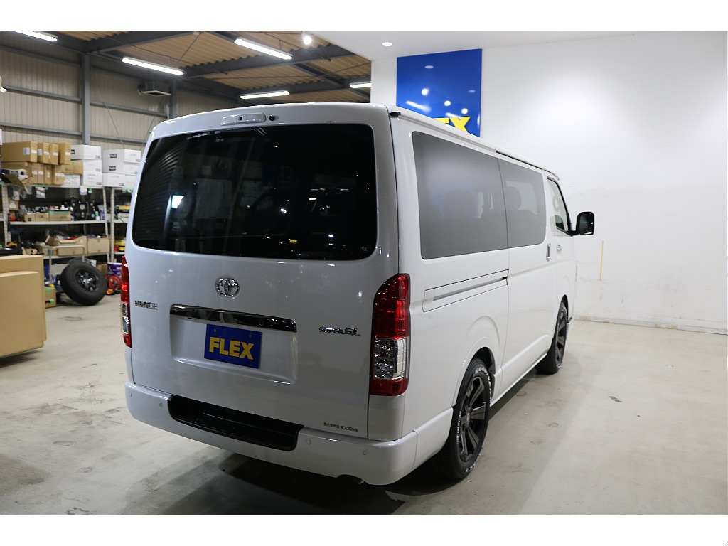 トヨタ ハイエースバン(27枚目)