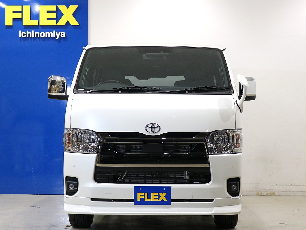 トヨタ ハイエースバン(5枚目)