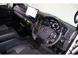 トヨタ ハイエースバン(13枚目)