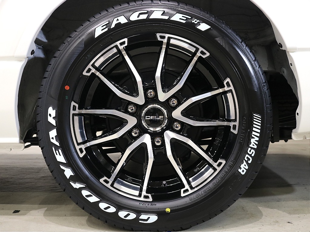 トヨタ ハイエースバン(20枚目)