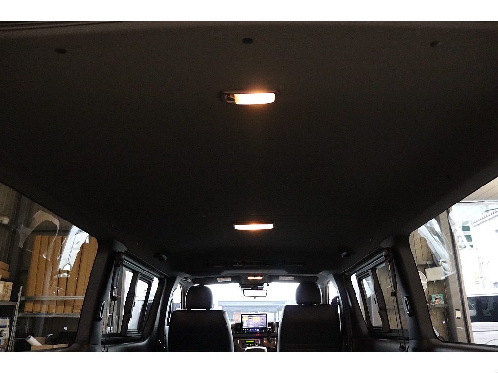 トヨタ ハイエースバン(36枚目)