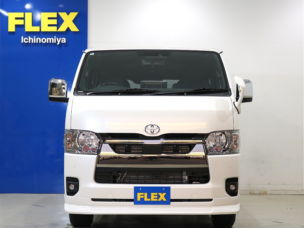 トヨタ ハイエースバン(5枚目)