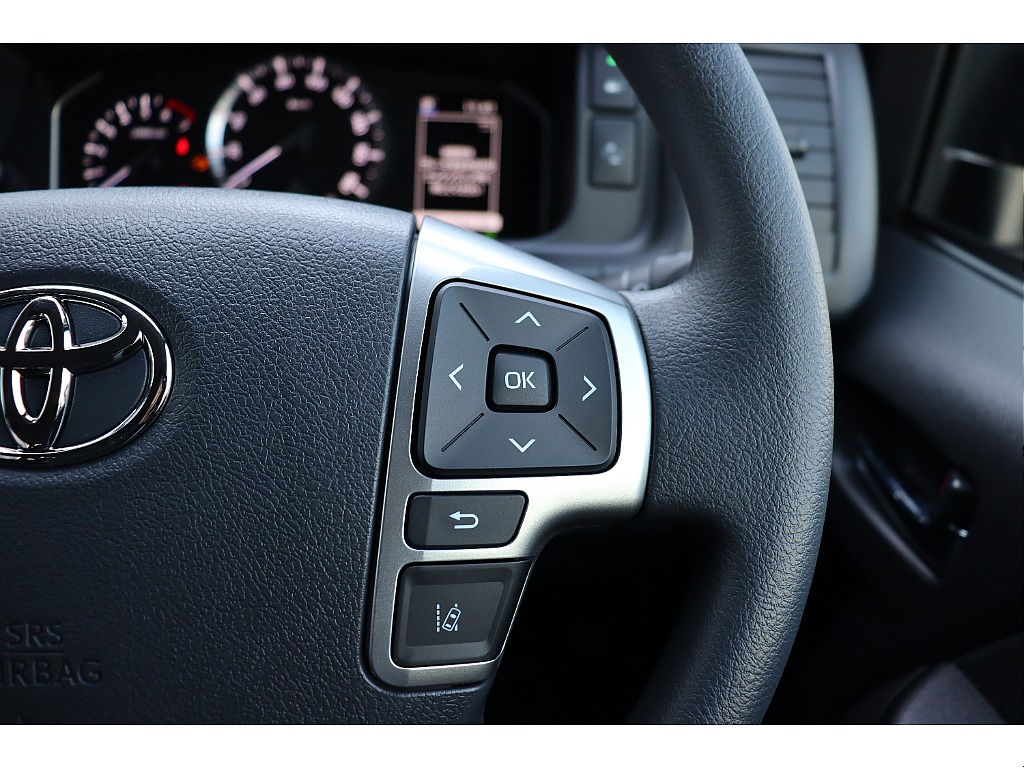 トヨタ ハイエースバン(34枚目)