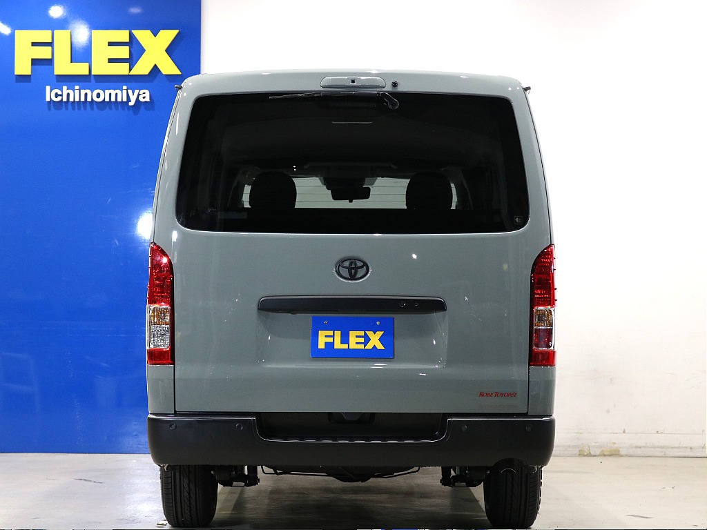 トヨタ ハイエースバン(10枚目)