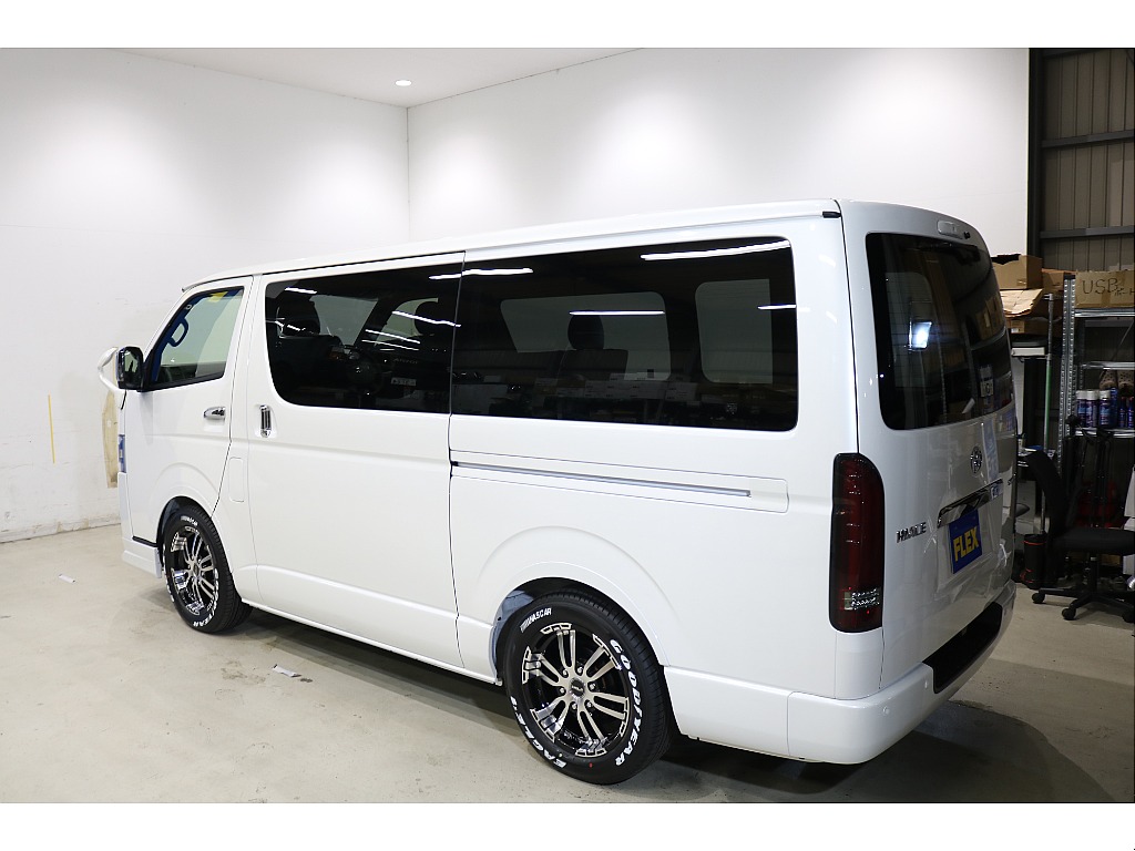 トヨタ ハイエースバン(25枚目)